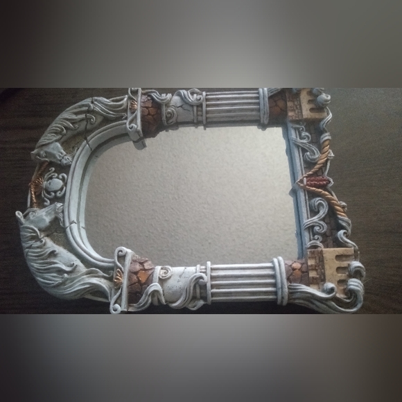 Unicorn Sculpture Frame Stand Mirror Castle Pillars Detailed - Picture 10 of 10